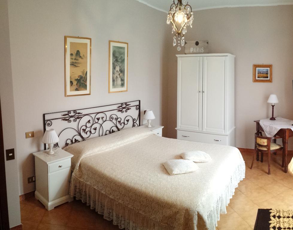 Al Vecchio Olivo Bed and Breakfast Frascati Kamer foto