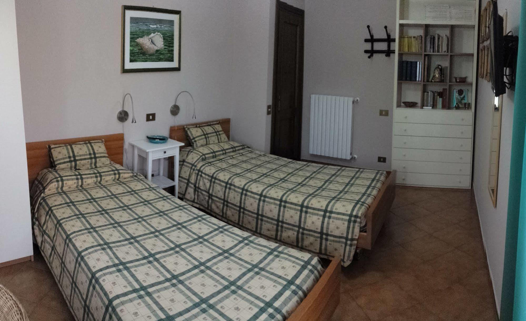 Al Vecchio Olivo Bed and Breakfast Frascati Buitenkant foto