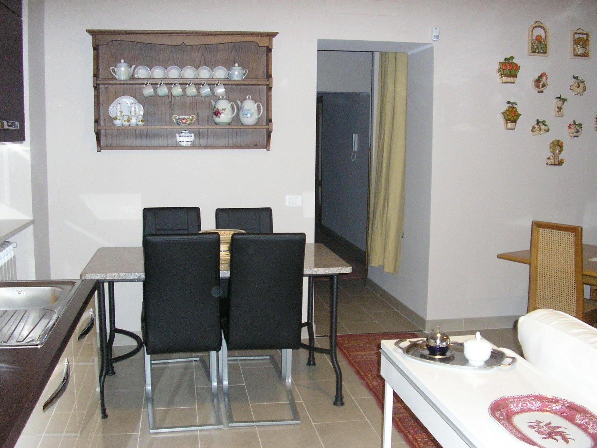 Al Vecchio Olivo Bed and Breakfast Frascati Buitenkant foto